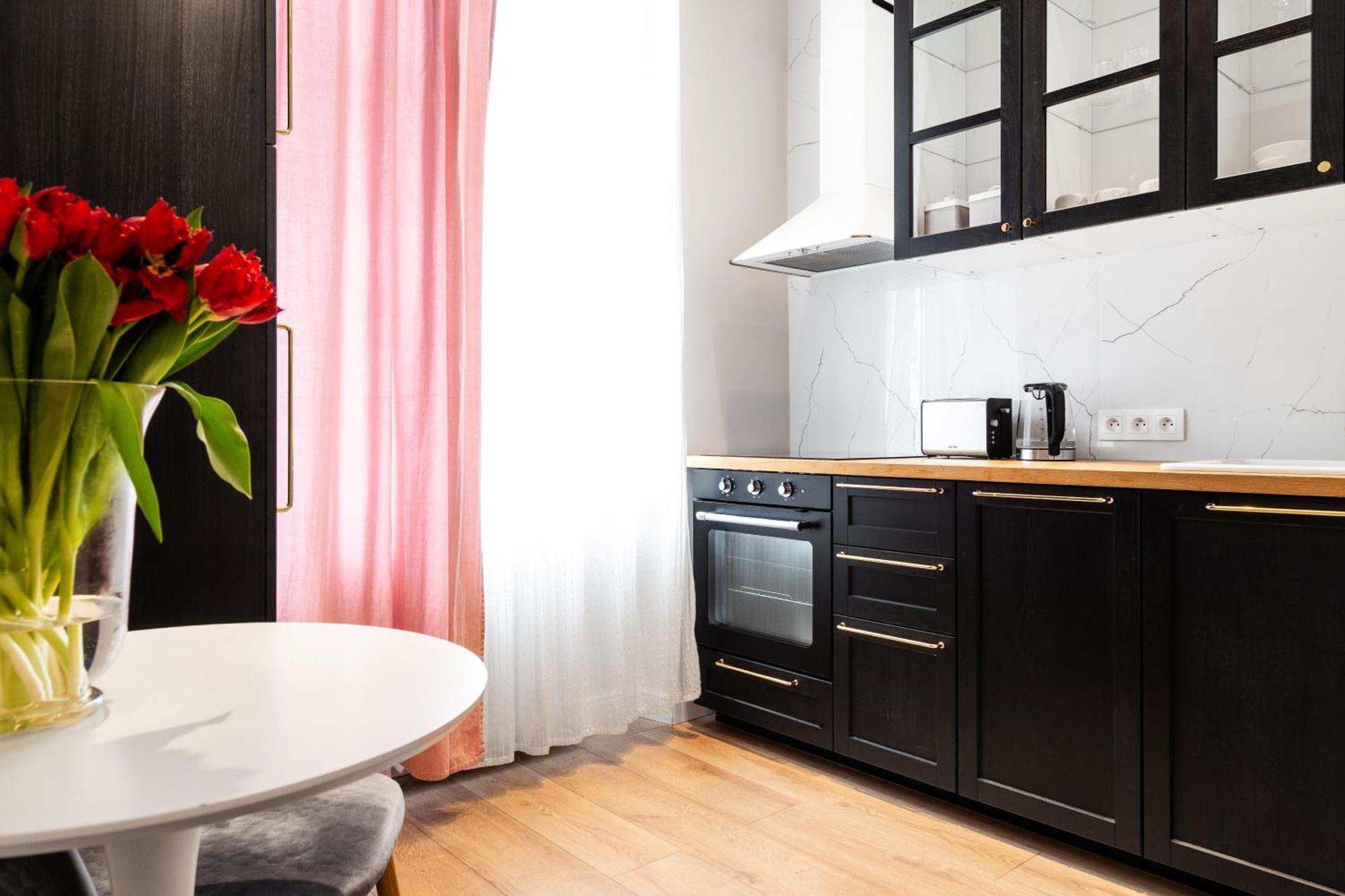 Househost Apartment: Lazarza Ii Street Krakow
